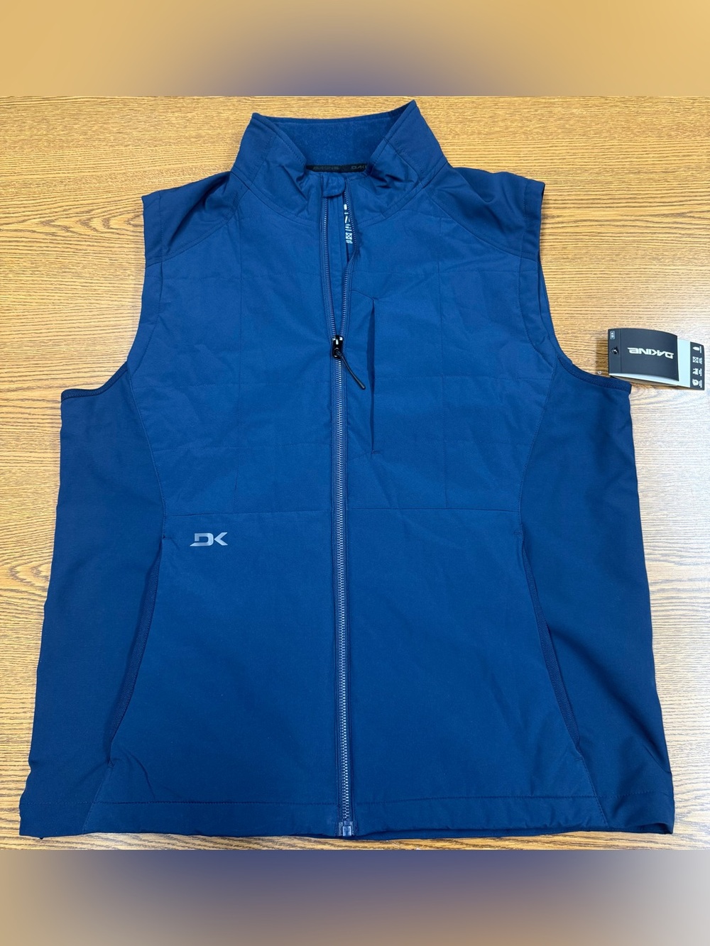 Dakine Men’s Weather Resistant Active Vest M in blue - nwt
